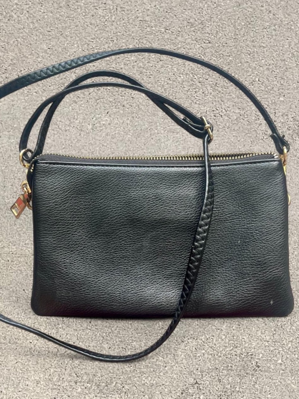 Classic Black Leather Crossbody Bag - Sleek Everyday Carry